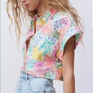 NWT Zara Tropical Fruit Cropped Boxy Short Sleeve Button Front Shirt Size XS